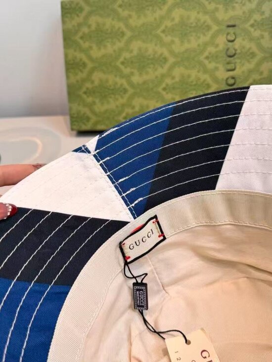Gucci Web Stripe Logo Bucket Hat main image 4